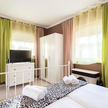 Kazinczy 3 Jewish Hq Bedroom + Living With Balcony Budapešť Exteriér fotografie