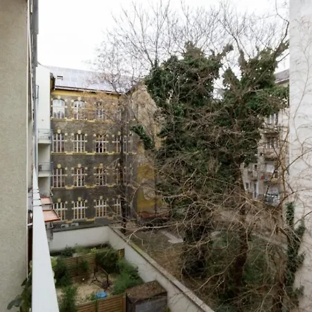 Kazinczy 3 Jewish Hq Bedroom + Living With Balcony Boedapest Buitenkant foto