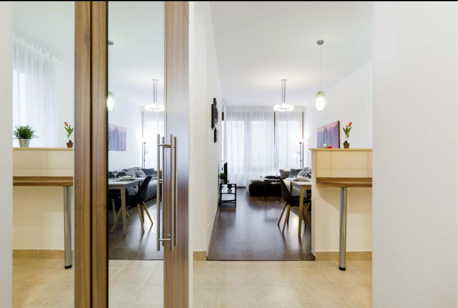 Kazinczy 3 Jewish Hq Bedroom + Living With Balcony