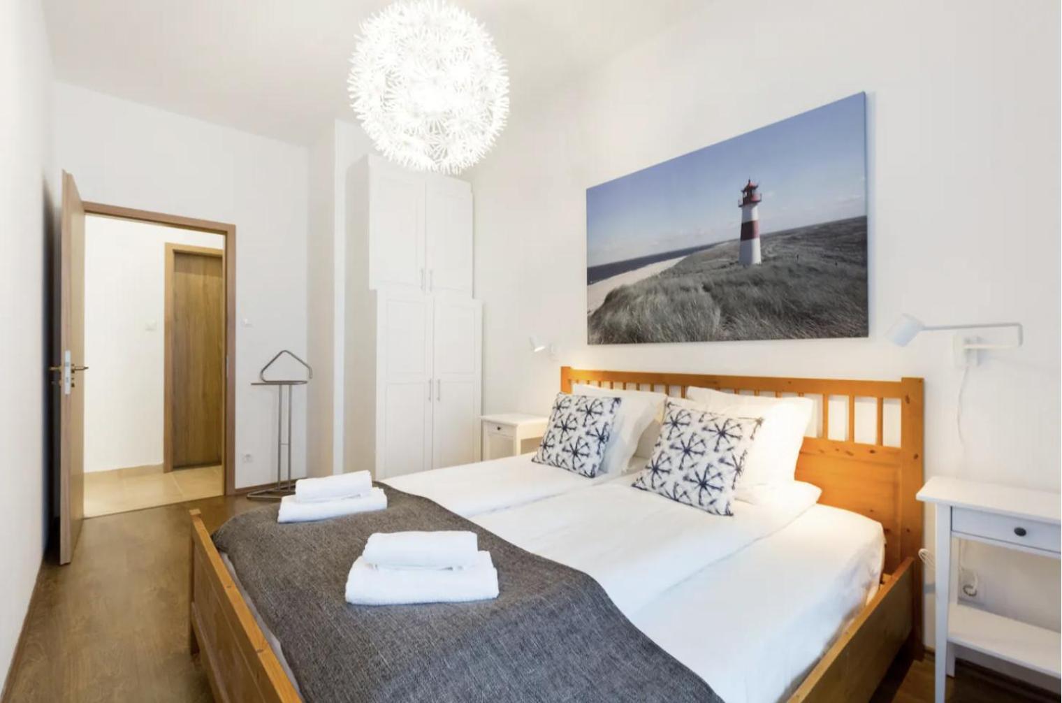 Appartement Kazinczy 3 Jewish Hq Bedroom + Living With Balcony *